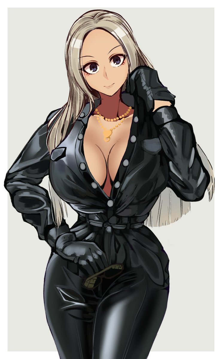 レザーのお姉さん 