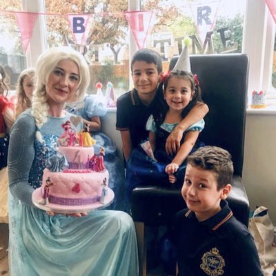 beahappyparties's tweet photo. #NewProfilePic https://t.co/dFwFwkitS9