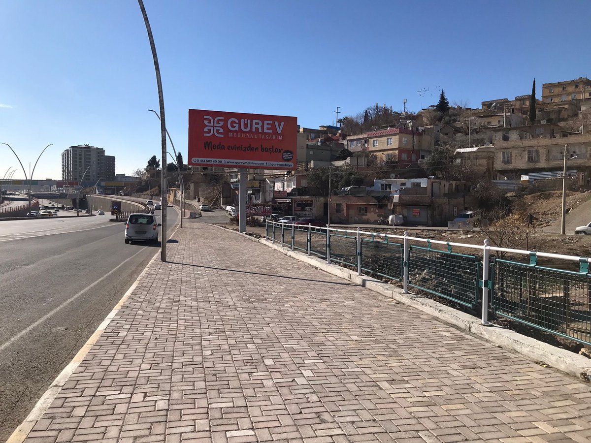 Karaköprü ilçesi Narlıdere Kavşağı Menfez kaldırım ve korkuluk işleri ile birlikte çalışmalarımız tamamlandı. 

<a href="/zabeyazgul/">Zeynel Abidin BEYAZGÜL</a>