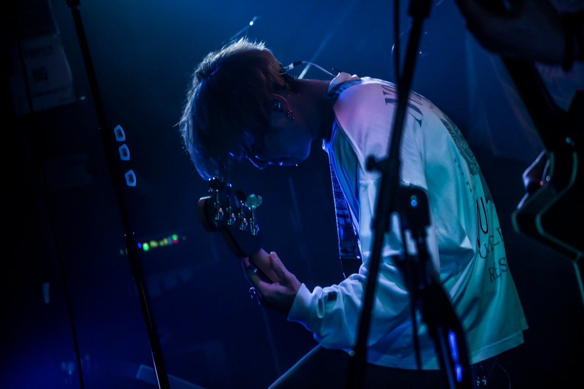 Ba_Vo_YUJI's tweet photo. 1/13(木)徳島club GRINDHOUSE
“Back To Basics TOUR”
photo by @HayachiNne
SHIMAと沢山の時間一緒に過ごして最早寂しいw
ありがとうございました!
#backtobasics
#backtobasicstour
#heysmith
#SHIMA https://t.co/vYcDCRgiea