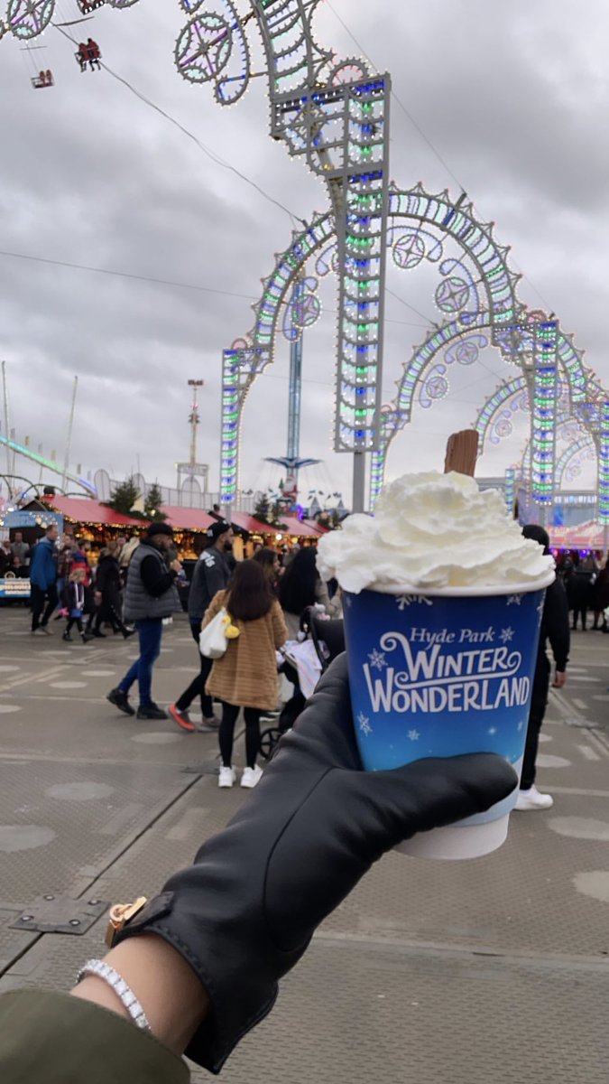 إن سولف الصبح يشبه له نور على نور متشابه