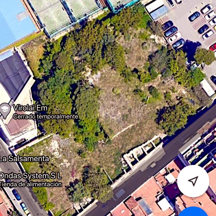 Necessitem verd a Gràcia?
Aquí podriem tenir un parc públic. Però amb Nuñez i Navarro ningú s’atreveix, oi <a href="/Bcn_Gracia/">BCN Gràcia</a> ?