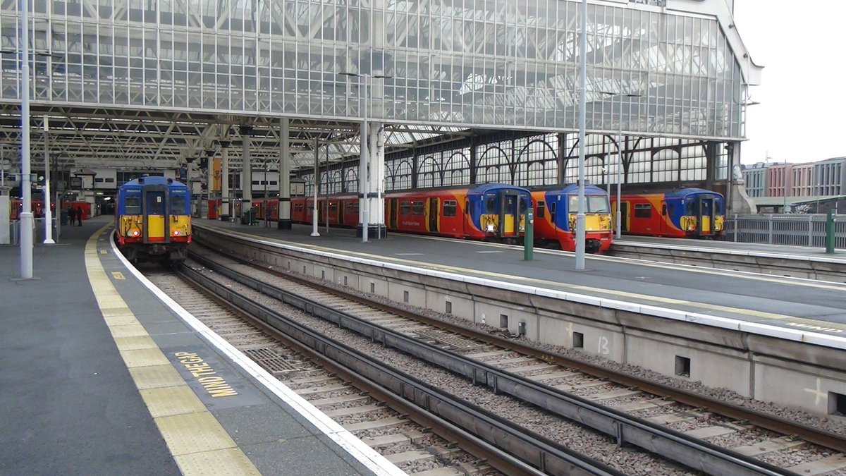 UniversalT_S's tweet image. Farewell to the @SW_Help #class456! I've seen loads of them as shown here! I'll miss the motors on these and the comfort and the extra stock they offered since 2014! You'll be missed!