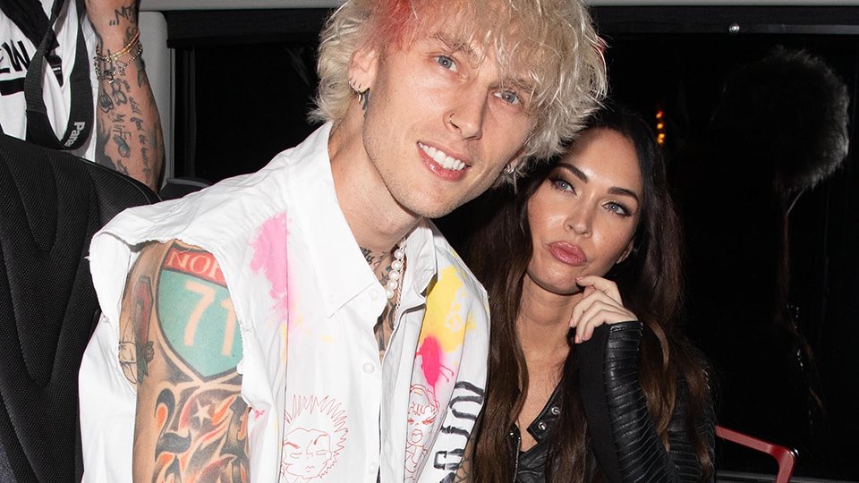 BrxChallenger's tweet photo. rapper Machine Gun Kelly engages Megan Fox -January 11th https://t.co/nAp8YxMuSK