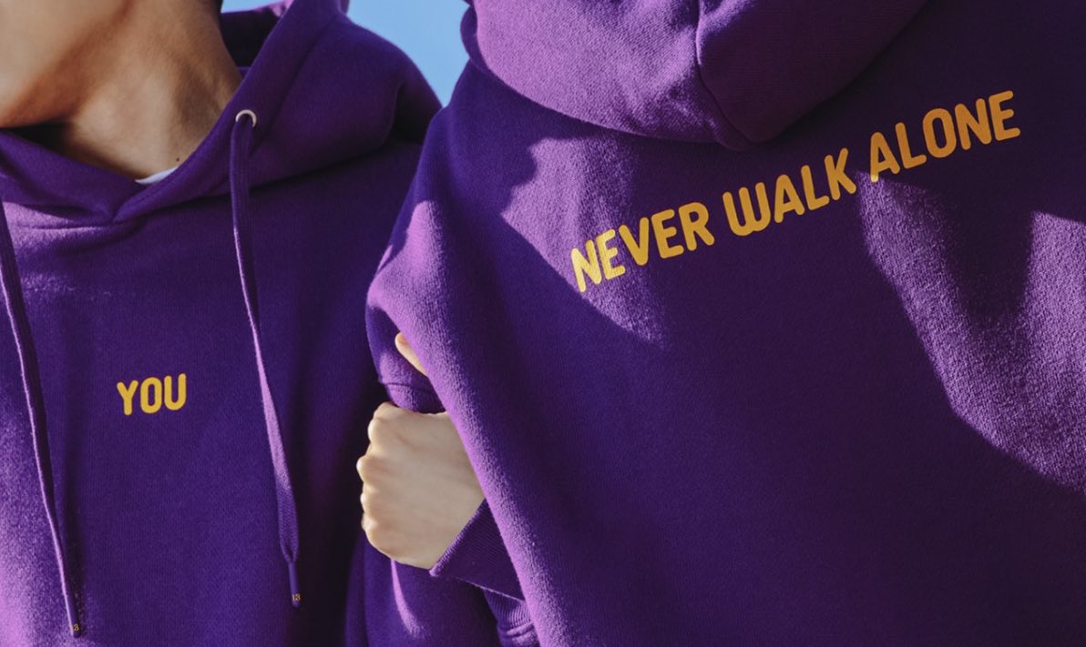 худи bts с чонгуком. Bts чимин в худи. чимин мерч 2022. толстовка чимина. толстовка butter bts.