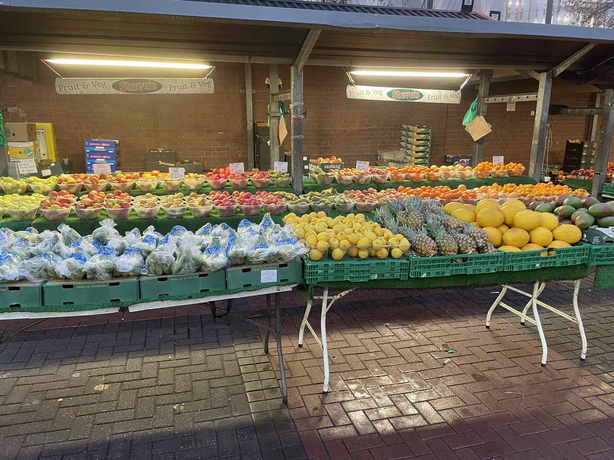 All ready n waiting <a href="/LeedsMarkets/">Leeds Markets</a>. Visit leeds NO1 OPOROPOLIST ‘steves’opp John Lewis for all your bargains @JimBinary <a href="/BuyLeeds/">#BUYLEEDS</a> <a href="/LeedsOffers/">Leeds Local Offers</a>