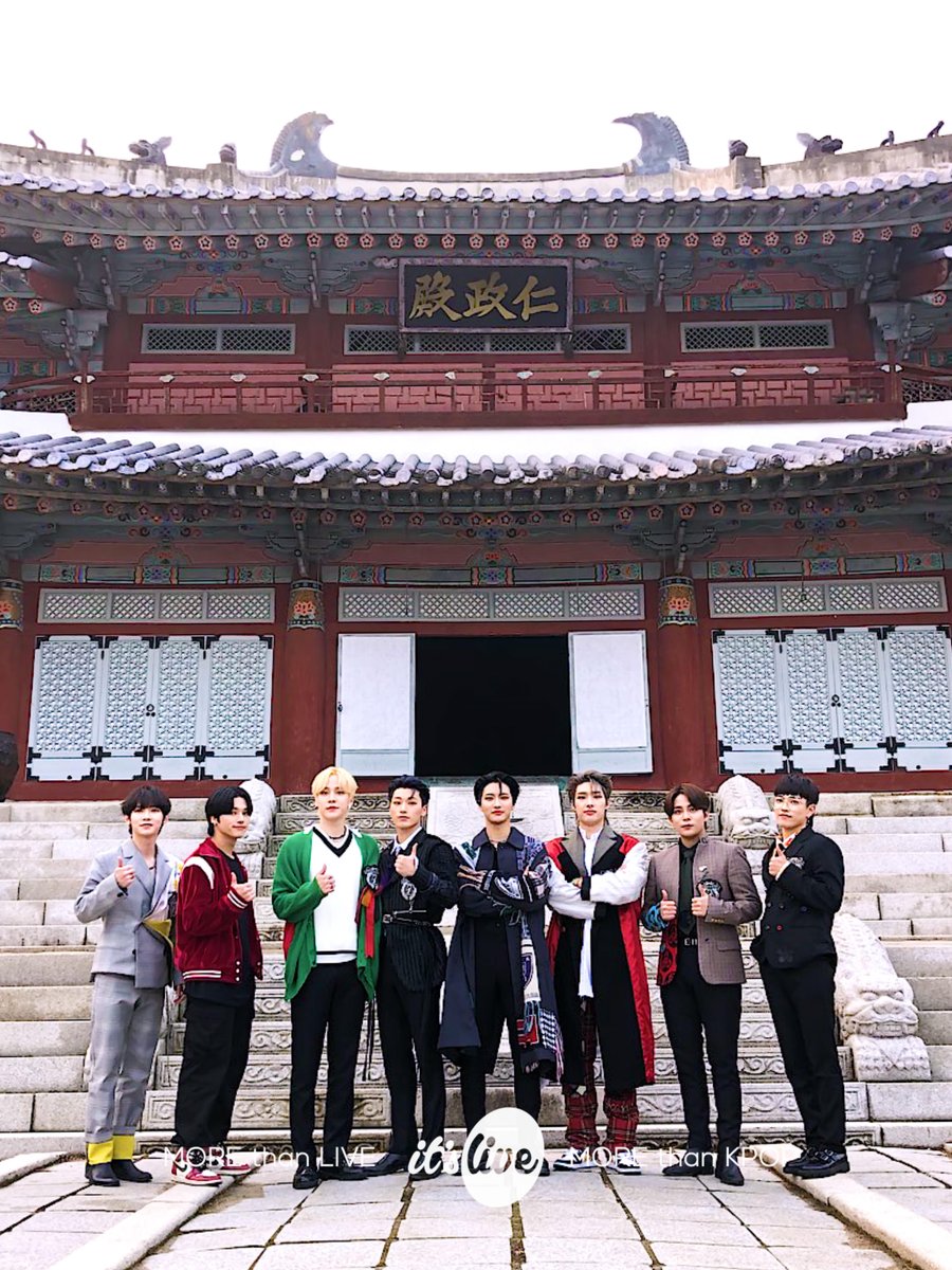 itsLIVEofficial's tweet photo. 이게 바로 멋인기라!!🔥
'에이티즈(ATEEZ)의 it's Live ORIGINAL'
‘멋(The Real)’ 무대사진과 미방분 1인캠을 공개합니다!

✨멋(The Real) 무대✨
▶https://t.co/wrBNMbpUxr
💛it’s Live ORIGINAL 풀버전💛
▶https://t.co/IWQSqFyUtj

#itsLive #에이티즈 #ATEEZ #멋 #The_Real https://t.co/NfVARerrXJ