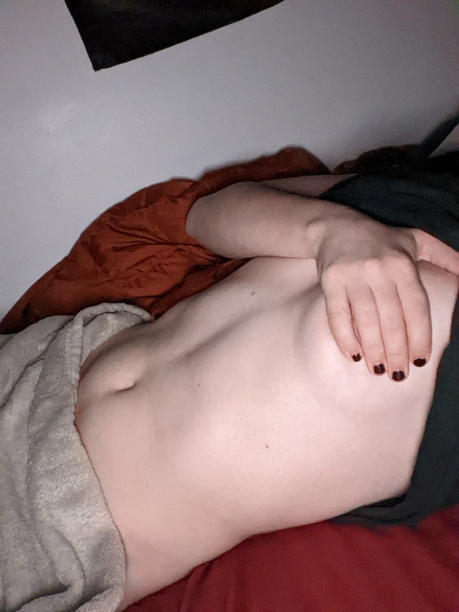 0cean_xx's tweet photo. Can't sleep :( Maybe If I had someone to hold me? https://t.co/bZId3EYCx8
