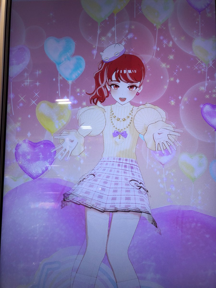 帽子ちっさくなるの利用してあえて私服に合わせてみた🐱 
