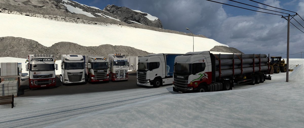 GRAYOVTC's tweet photo. Objetivo: entregar la mercancía.
Obstáculos: nieve, curvas y carreteras sin asfaltar.

Objetivo alcanzado con éxito a pesar de las adversidades. ¿Será que tenemos conductores expertos? 🤔 https://t.co/1MviDkUPow