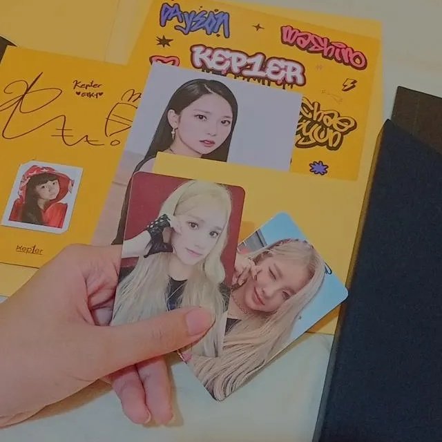 kimchaeworld's tweet photo. i pulled hiyyih and dayeon!! the blonde duos 😭😭 and the leader and maknae, yujin and yeseo 😭!!! they are sooo prettyyy 😭💛 https://t.co/OcDSeVk2Lk