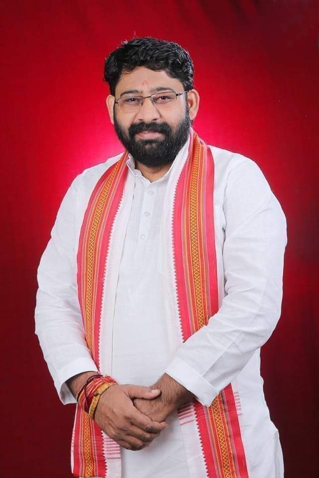 milanvarshney1's tweet photo. @Lakshmirajbjp बहुत बहुत शुभकामनाएं, जीत की अग्रिम बधाई https://t.co/9wJqFRTZ8m