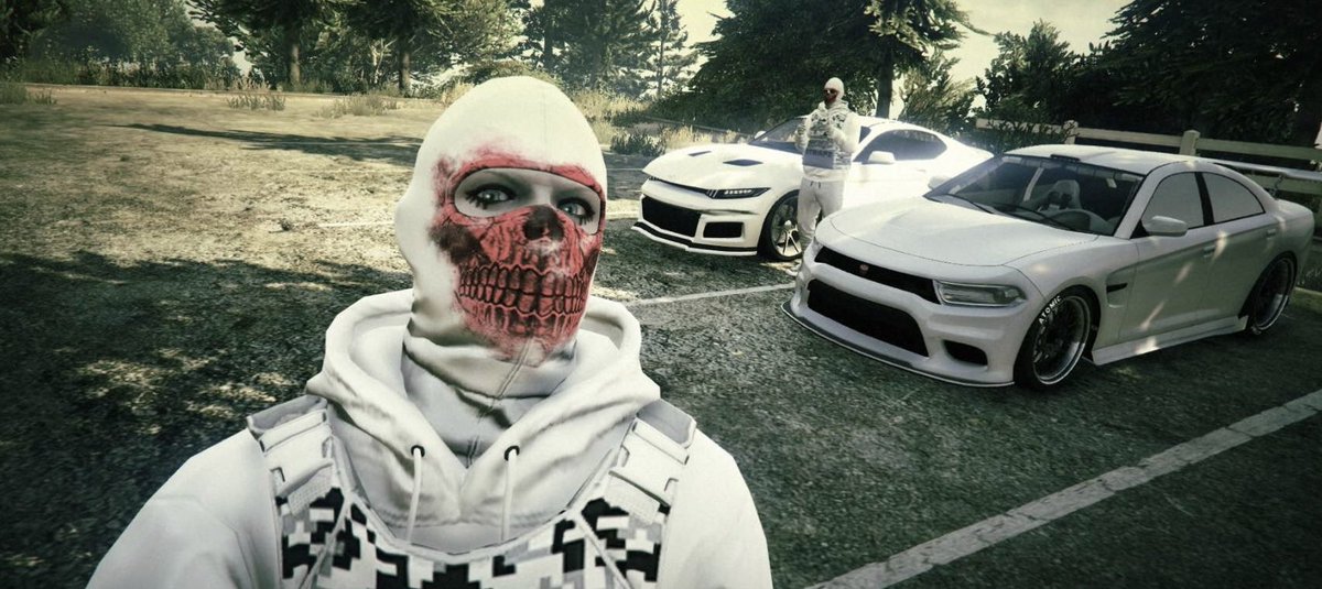marry_love420's tweet photo. 相方とギャングしてきた✌️
#GTA5 #gtaギャング
 #GTAOnline #GTA5好きな人 https://t.co/RVkoMFw0Em