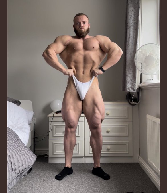 GROW BABY GROW https://t.co/JOwgqbFkkx 💪🍆💥 https://t.co/DlGdYw7AQt