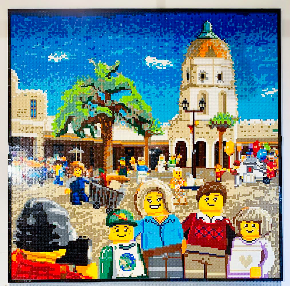 レゴストア ベネリック 正解は 兵庫県にある 神戸三田プレミアムアウトレット 内にある レゴストア神戸三田店 だよ アウトレットでお買い物している様子が描かれているよ Twitter