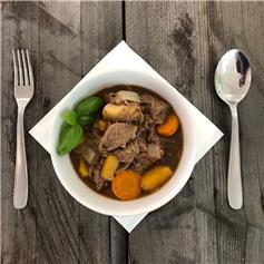 Winter is the perfect time for a hearty stew. Why not try this deliciously rustic Peak District stew handmade by Bev at In The Mix. Using beef from local butchers and chunky vegetables (as well as her secret blend of herbs) its perfectly comforting on a frosty evening!
#shoplocal