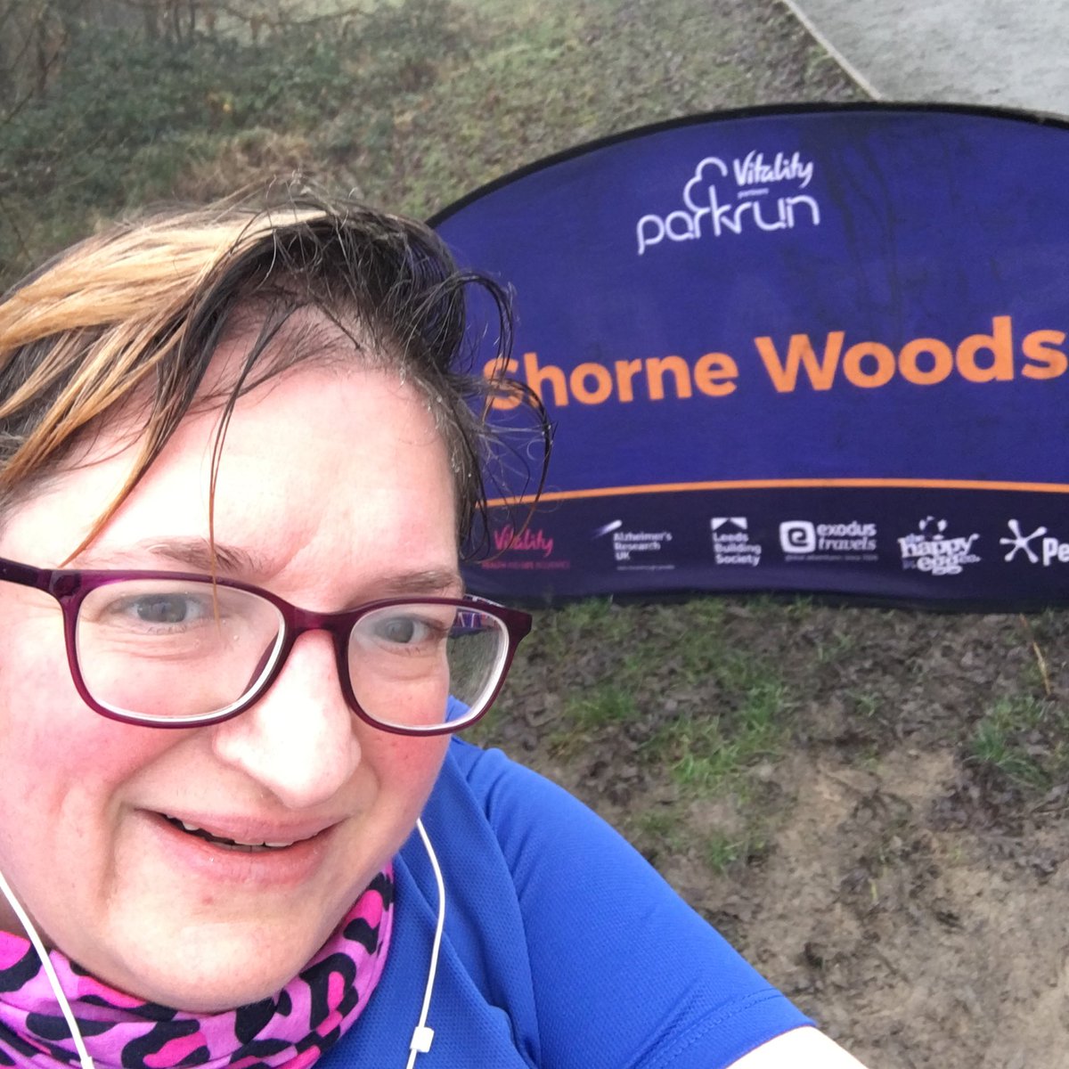 elsdraeger's tweet photo. Parkrun! All the fog. So much fun @parkrunUK #doctoractive #ElsonaRun https://t.co/XRwIKnFEhw