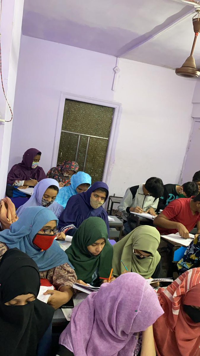 Wasim_Tutorials's tweet photo. Girls of Wasim Sir's Tutorials🤟🏻

Join them👍🏻
Call us at +91 7977949841

#jee #neet #iit https://t.co/viFRpymMu0