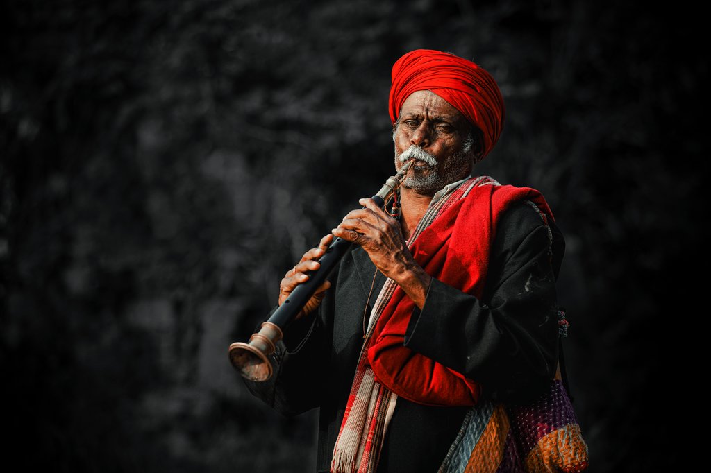 Basavannas Master ( Gangireddollu) 🎺
Happy Sankranti to All 
.
.
#telangana #gangireddu #musician #tstourism #incredibleindia #wonderfultelangana @HiHyderabad @incredibleindia @tstdcofficial