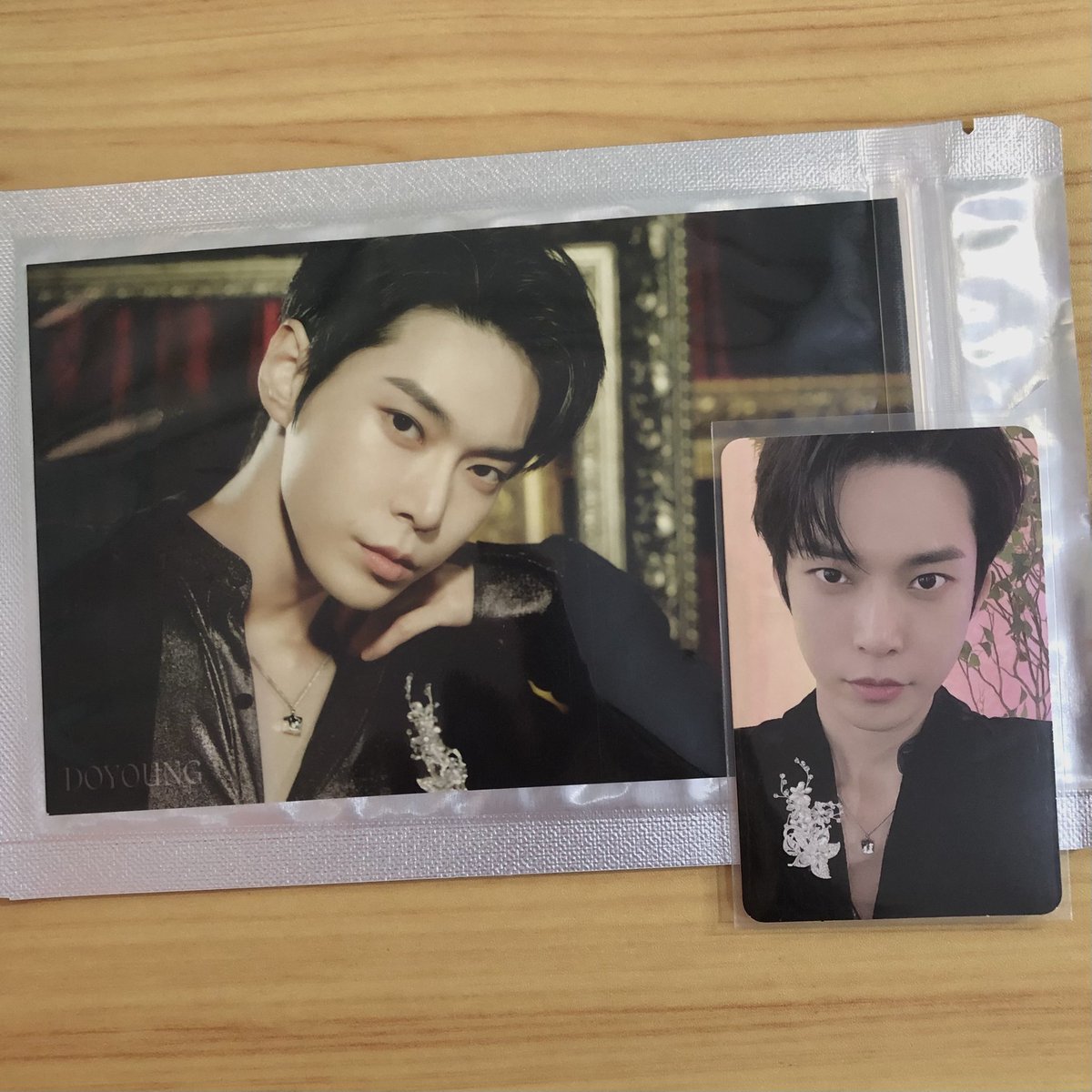 nahyuckiss's tweet photo. doyoung came home !! thank u so much @10bbhcart 🤍 #bbhproofs https://t.co/wBi2mYa1Y6