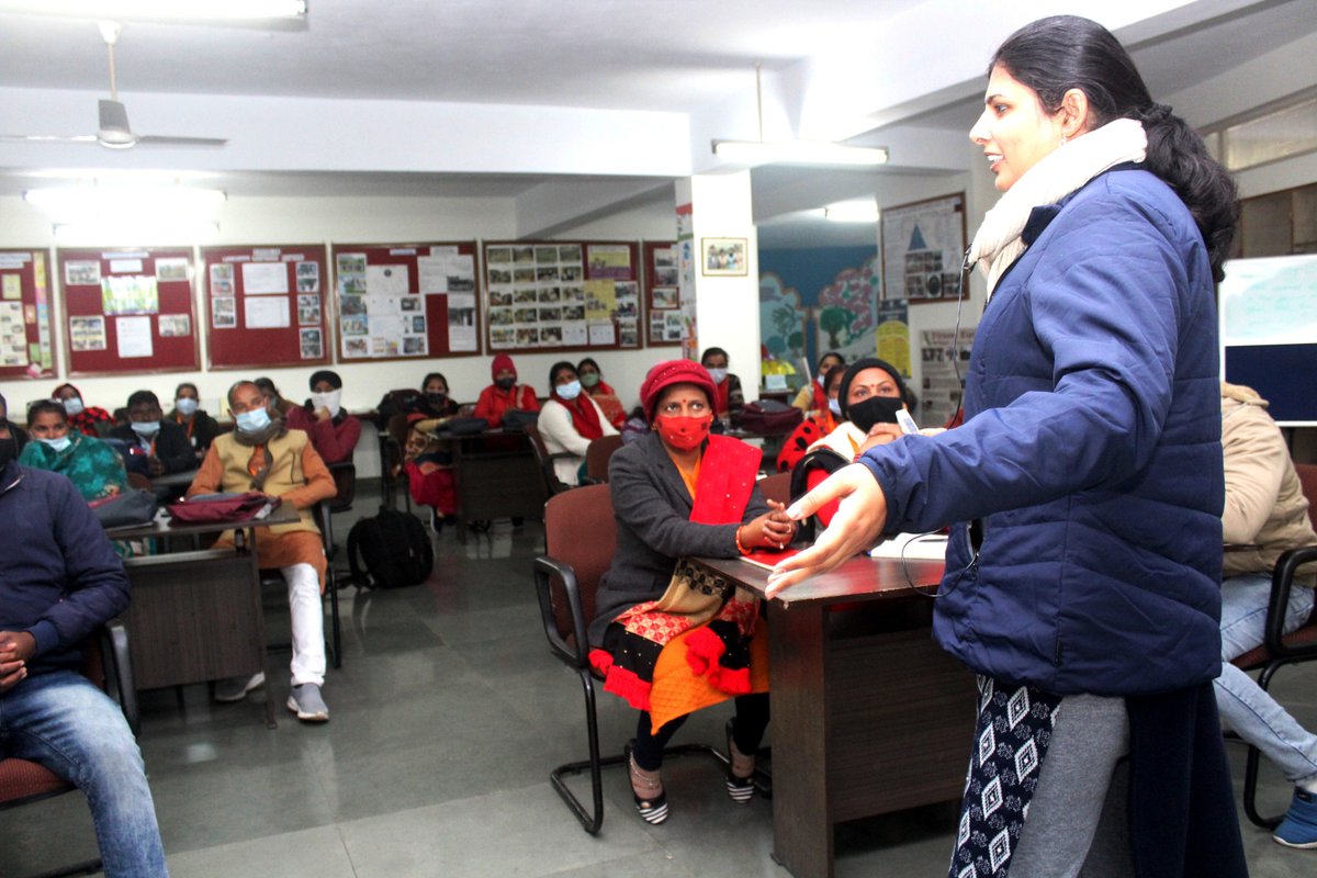Rdi_Hiht's tweet photo. Glimpses of Day 2 and 3 of Orientation cum Training on Key Componenets of Jal Jeevan Mission.  #MinistryOfJalshakti #HarGharJal #jjm #knowledgeresource #SRHU https://t.co/BNcJkEJ0ZR