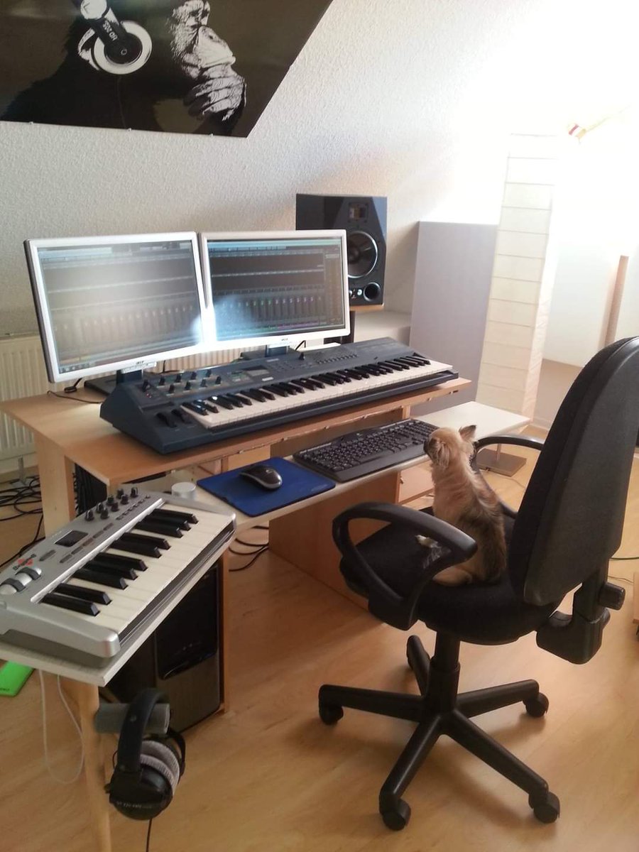 Royce_Music_prd's tweet photo. https://t.co/XazR6jt3HE