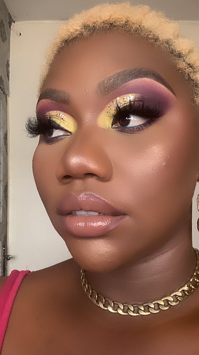 THETALLBLACKCHIC tweet media