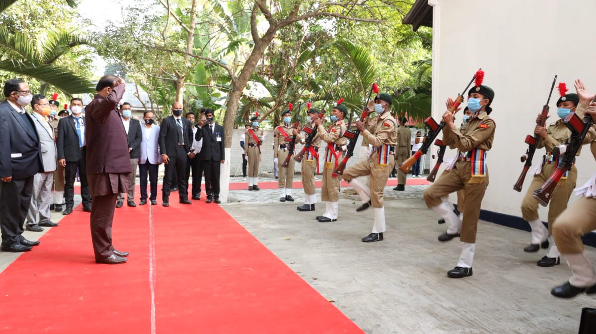 himantabiswa's tweet photo. Established in 1944, Nowgong College has given many bright minds to the state &amp; the country.

Humbled to be among the students, faculty &amp; alumni of the prestigious institution while declaring it as a State University. https://t.co/FYi7OkUyw3