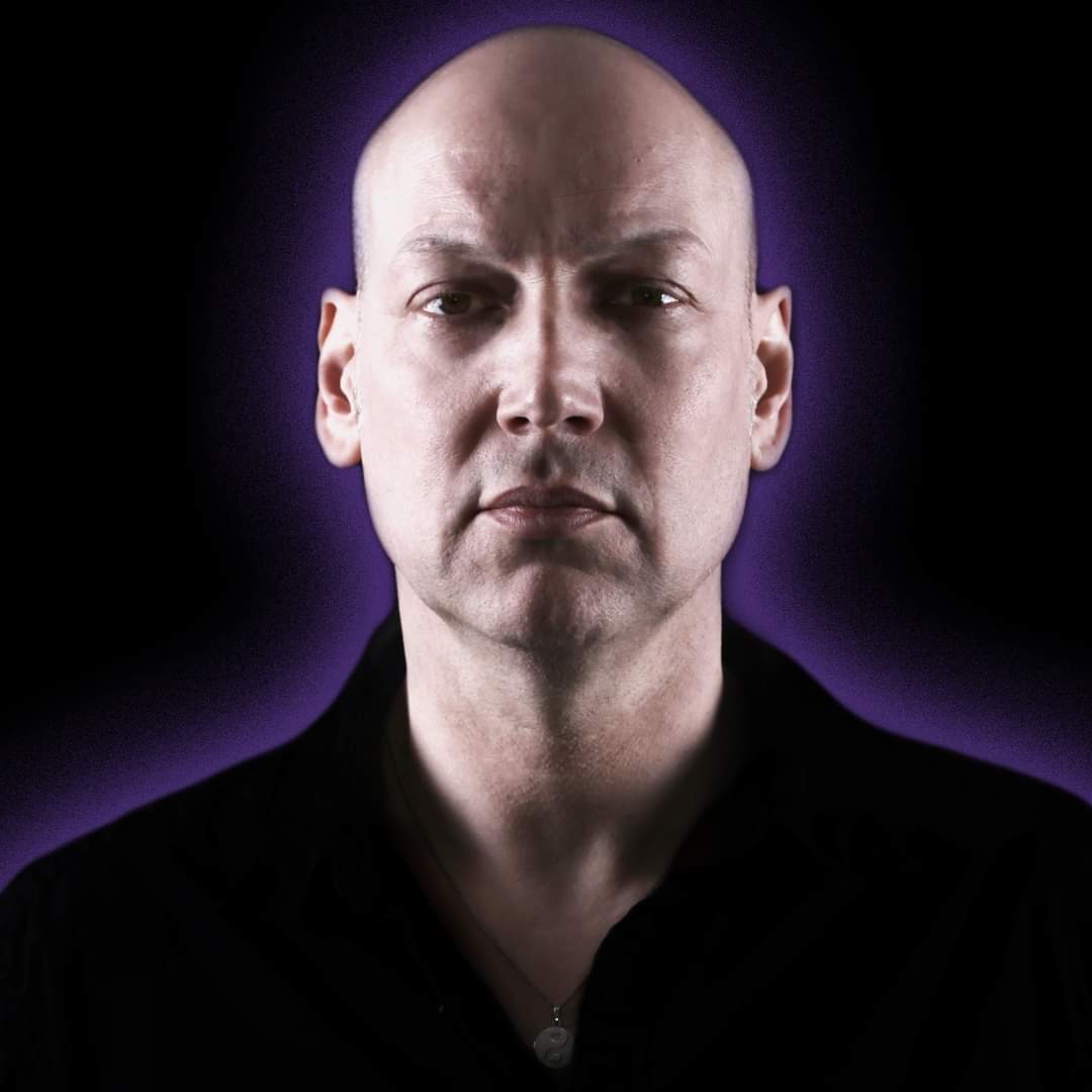 TomRoyce_Music's tweet photo. Artist Pic. https://t.co/juX3K8dRVn