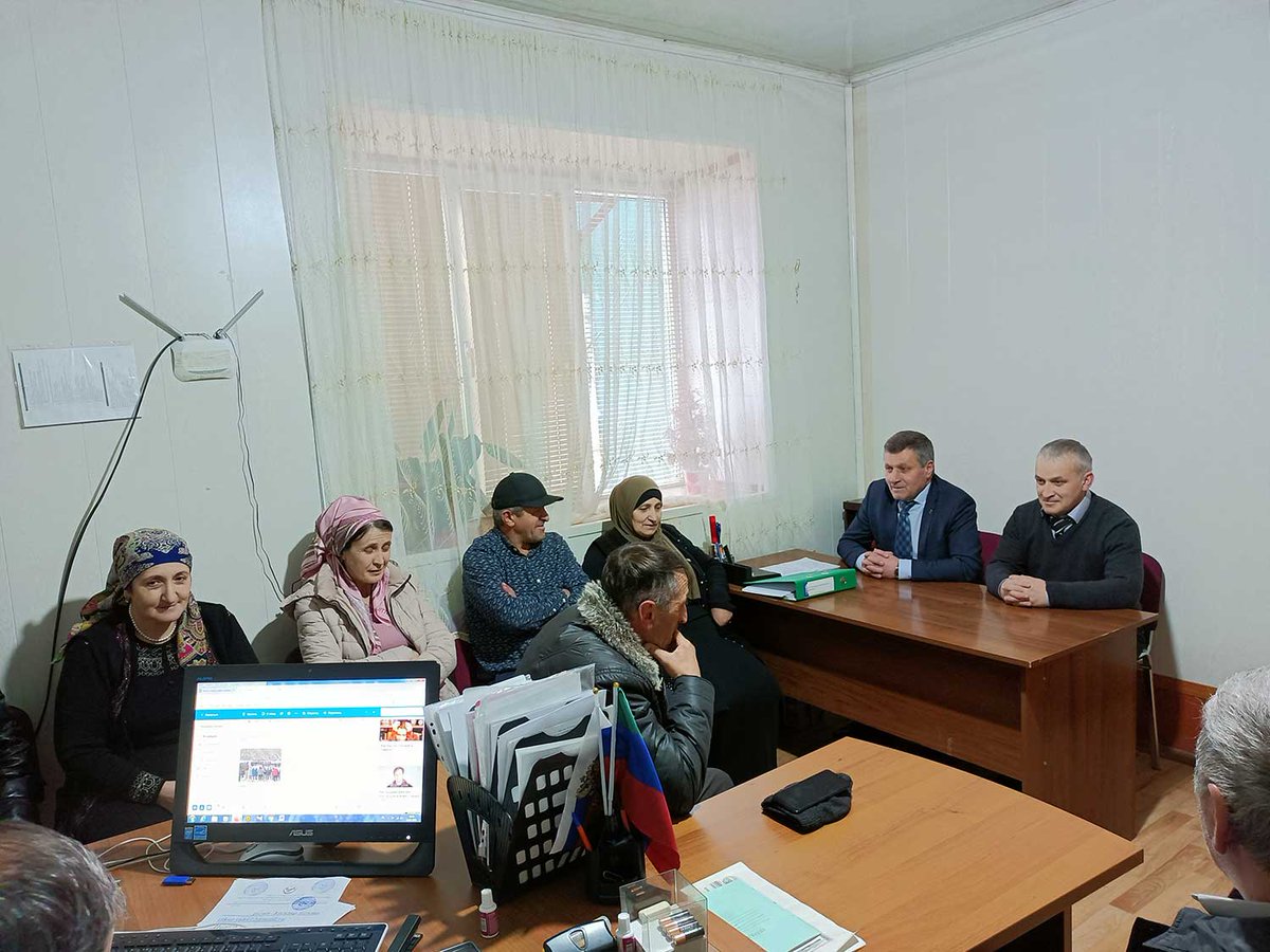 prescunta's tweet photo. ��акануне, и.о. главы Цунтинского района Ахмед Гамазтов посетил коллективы МКУ «ЦТКНР» и центральную библиотеку.

На встрече Ахмед Гамзатов интересовался проблемами, с которыми сталкиваются коллективы.

https://t.co/0dXMElw4Gh 

#культура
#Цунтинскийрайон
#АхмедГамзатов https://t.co/fzZyKvJIuD