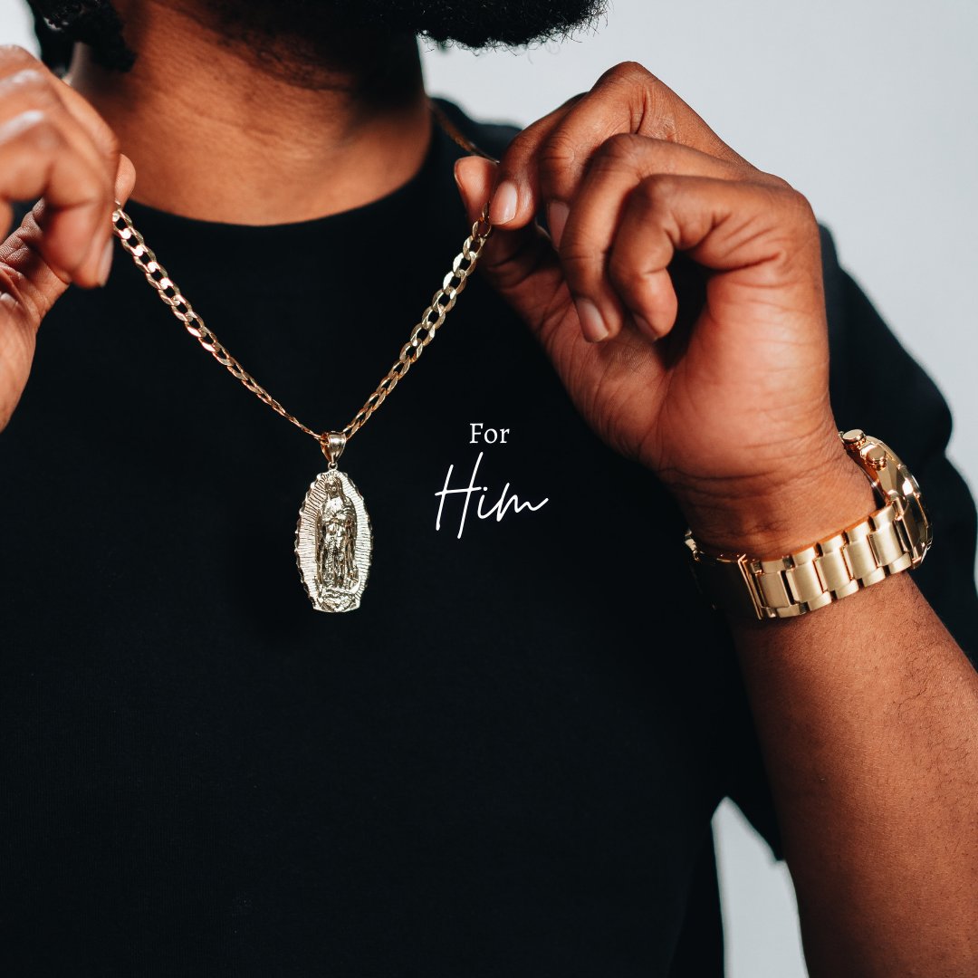 PoisedConcierge's tweet photo. A personal gift is a perfect gift, which is why we've partnered with jewellery makers to provide you with pieces for those special moments.
#enjoy #peronalhelp #holidayhome #Residencemanagement #luxury #gift #gifting #love #relationships #heart #necklace #jewellery https://t.co/MWXOHCC3hp