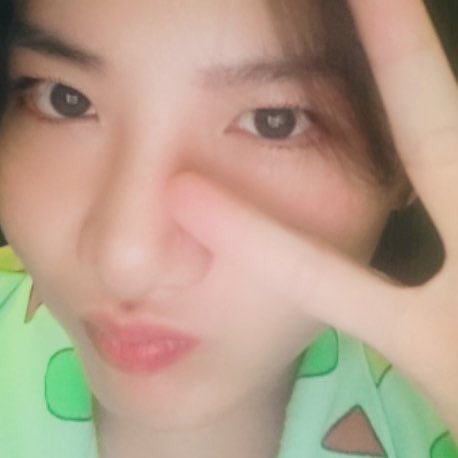 0200FEED's tweet image. kim's today!