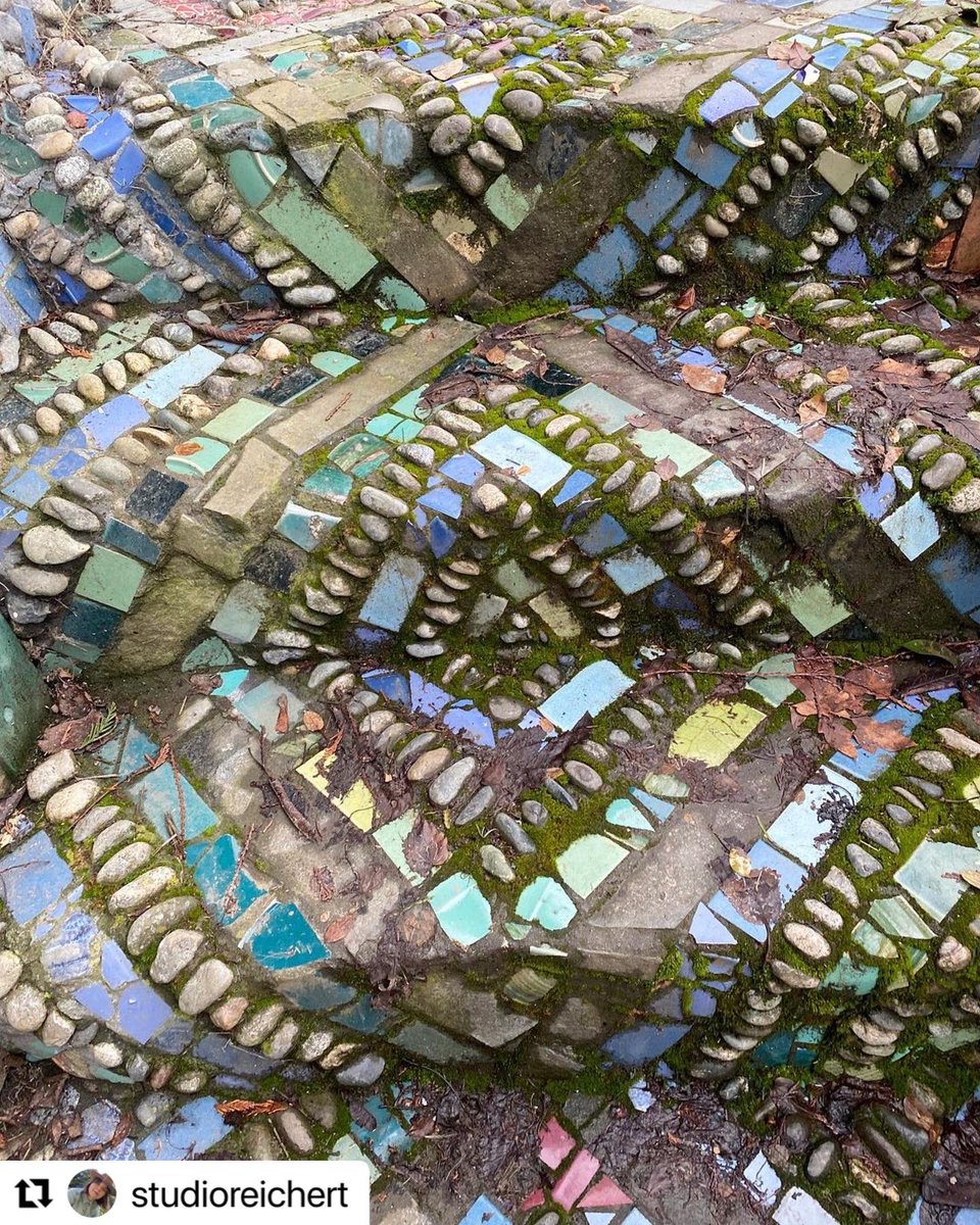 spacesarchives's tweet photo. Beautiful photos of Tim Fowler’s art environment in Seattle, Washington ✨ 🧵
#TimFowler #ArtEnvironment https://t.co/R3XQkppl26