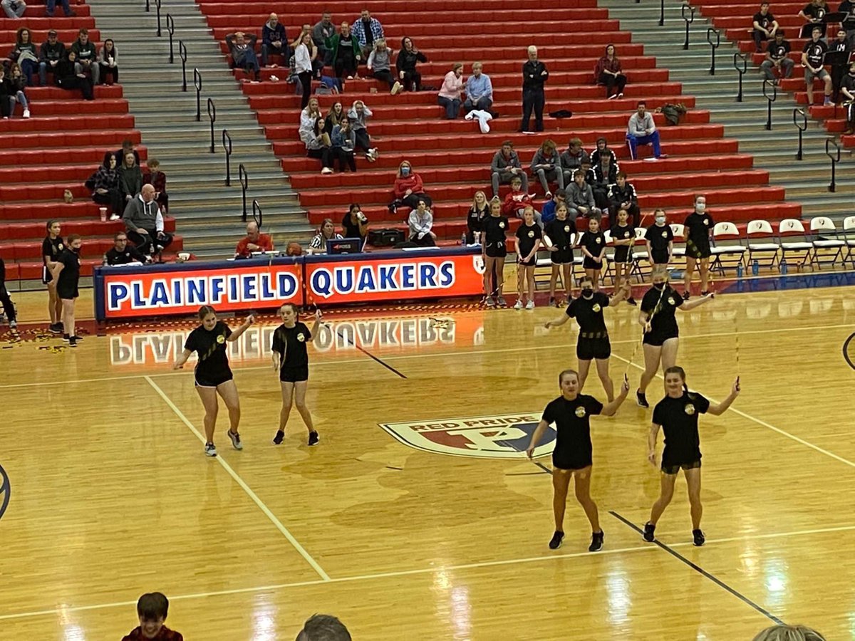 It was great to perform again, thanks for having us <a href="/QuakerSports/">Plainfield Athletics</a> ! Halftime shows are so fun 💛🖤