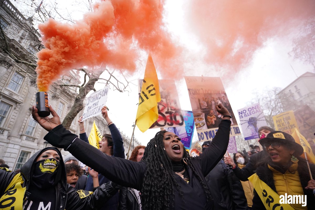 Demonstrators outside Downing Street during a 'Kill The Bill' protest against The Police, Crime, Sentencing and Courts Bill in London. 

Image ID: 2HFBY9P // Dominic Lipinski // PA Wire https://t.co/aYzDcle3rz