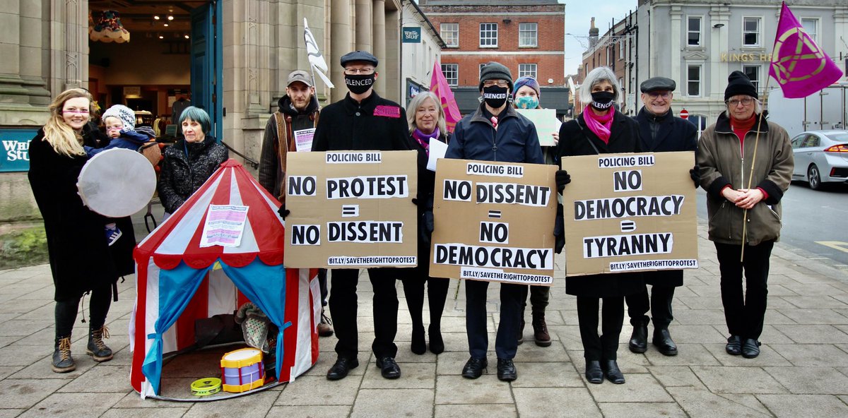 XRWimborne's tweet photo. The POLICING BILL will criminalise protest, take POWER from the PEOPLE, put it in the hands of the FEW

Email the House of Lords https://t.co/Ihsatnff12

👁️https://t.co/3ECmvJqQb2👁️
#StopPoliceState #ProtectYourRights #RightToProtest #StopThePoliceStateBill #PCSCBill #KillTheBill https://t.co/iOi2dVWA2g