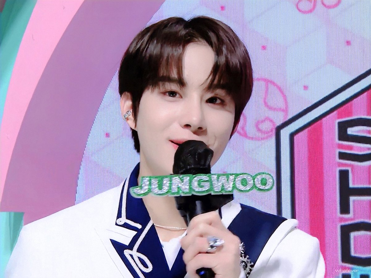 ᴡʜᴀᴛᴇᴠᴇʀ tweet media