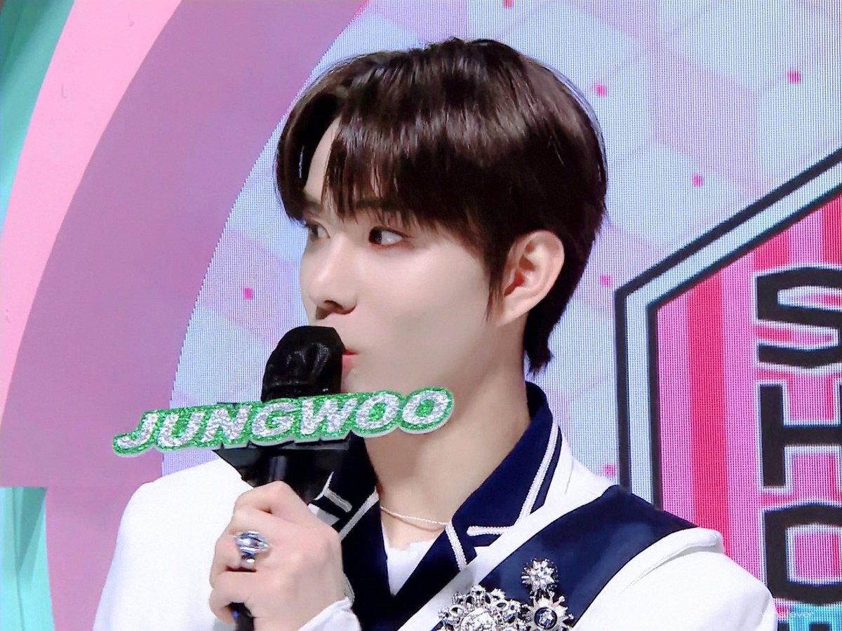 ᴡʜᴀᴛᴇᴠᴇʀ tweet media