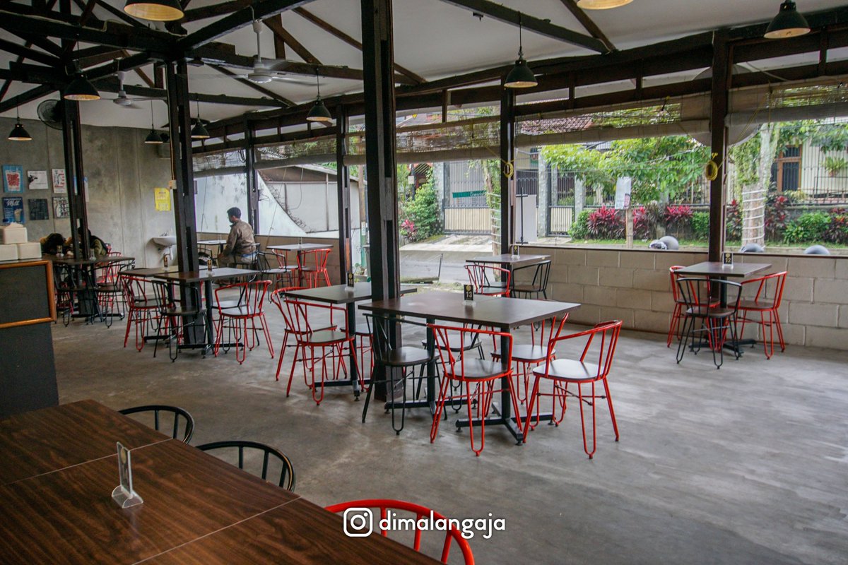 dimalangaja's tweet photo. #dimalangajalowokwaru Warung Susu 26
📍 Jl. Bunga Coklat Nom 26
⌚️  12.30 - 22.00
✔️ Wifi
💰 10 - 25 rb
🛵  Shopee, go / grab food
#dimalangaja #malang #kuliner #kulinermalang #kulinermlg #umkm #umkmmalang #batu #batukuliner https://t.co/UEWl6KLnfo