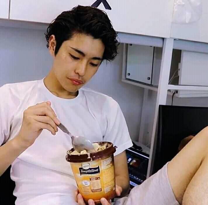 Allie64460971's tweet photo. Fumfum masarap ba yung ice cream hehe.

#FumiyaClipSquad
FUMIYA CLIP SQUAD
@fumfumfum3 https://t.co/b1j2S4BD4u