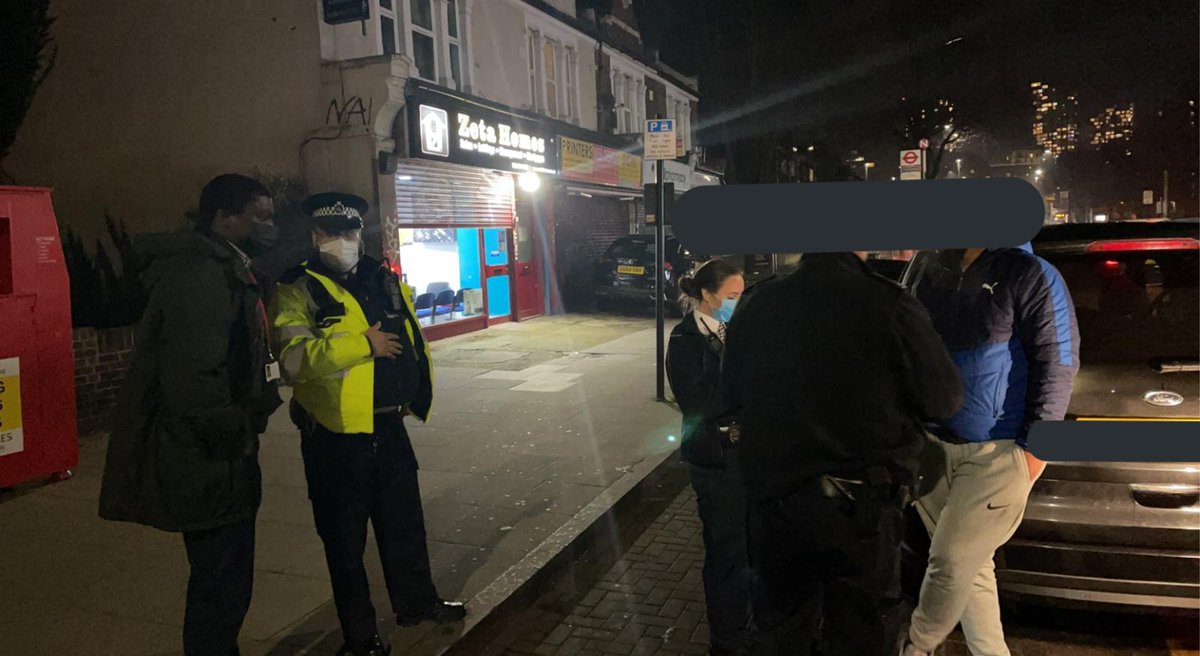 MPSSpecials's tweet photo. 15 North East Specials covering Waltham Forest and Newham until early hours of the morning. Working alongside our partners and stakeholders from parking and enforcmemt. Volunteers engaging with our community.#myotherjob #NEtaskforce https://t.co/gd8uX9ijpJ