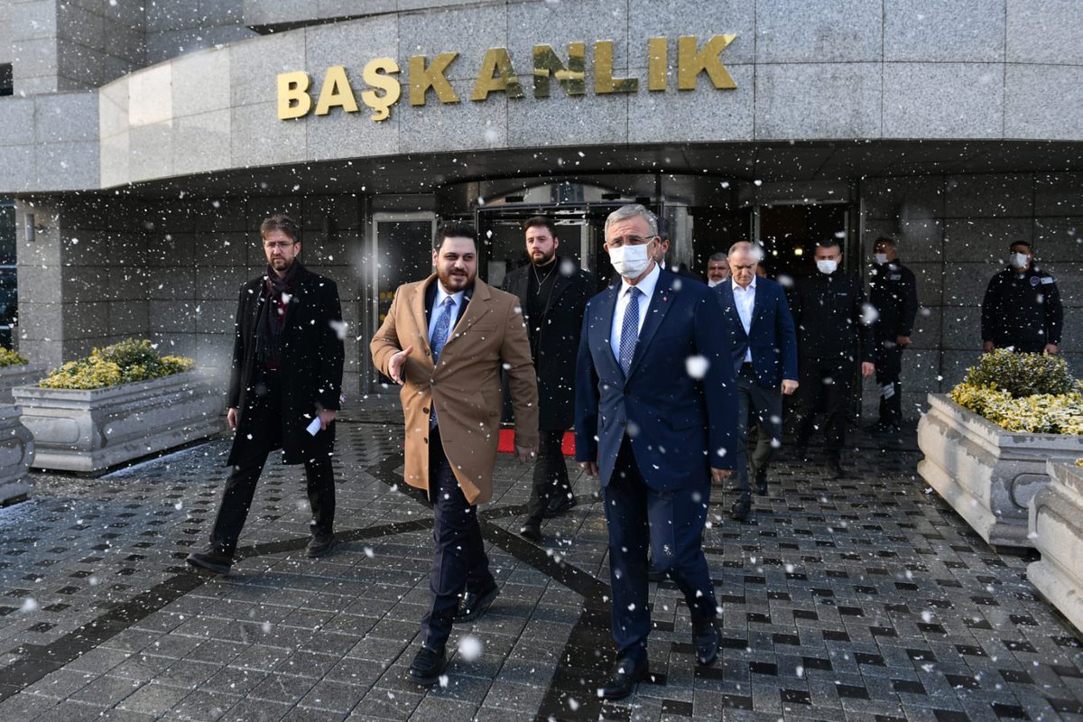 huseyinbas_BTP's tweet photo. Ankara Büyükşehir Belediye Başkanı Sn. Mansur Yavaş’ı makamında ziyaret ettik. 
Kıymetli Başkanımıza misafirperverliği, hoş sohbeti ve kıymetli çalışmalarından ötürü teşekkür eder, başarılarının devamını dilerim. @mansuryavas06 https://t.co/E0Q3susSe2