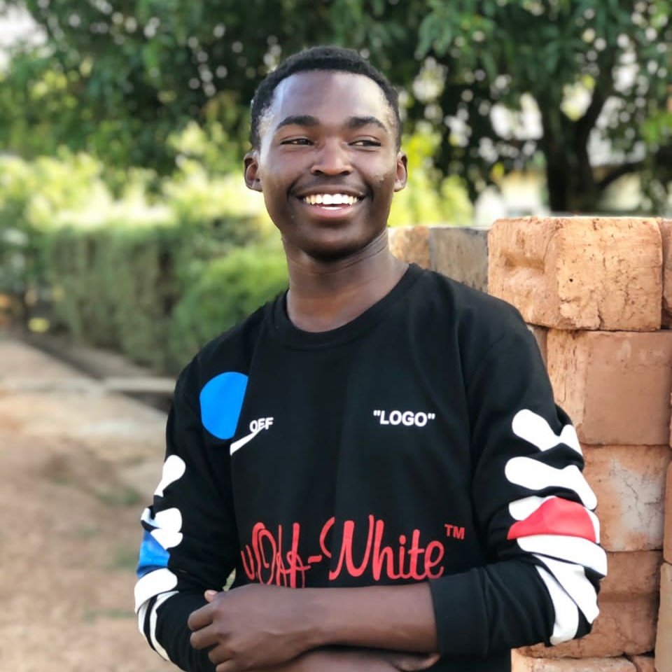 CarebSimz's tweet image. #NewProfilePic