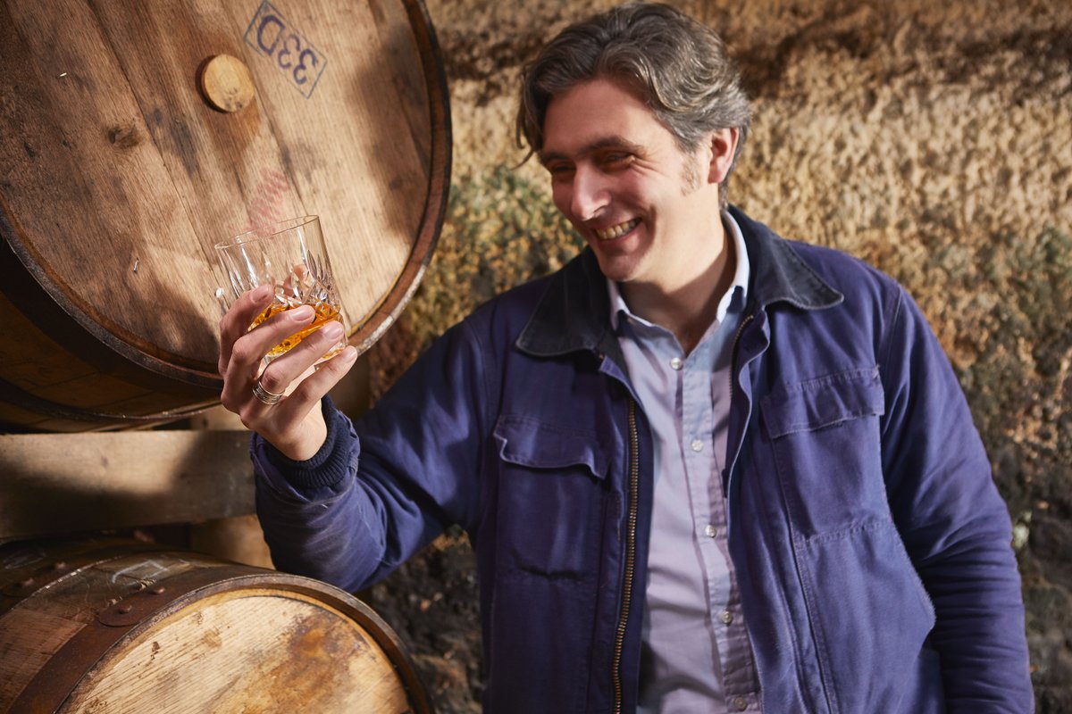 #SlaneIrishWhiskey is more than whiskey – it’s a legacy. Housed in the 250-year-old stables of #SlaneCastle, our distillery is the perfect blend of old traditions and new tricks – just like our whiskey. Raise a toast with us on one of our tours bddy.me/3nupl6O