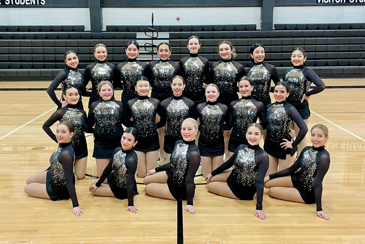 It’s State Day!!!! These beauties are heading to Waco as the Pride of Bishop Lynch!! 🤍🤍
Catch our Team performances at 10:15am and 11:45am!!! vcloud.blueframetech.com/broadcast/embe…           #GoFriars <a href="/blathletics/">Bishop Lynch Athletics</a>