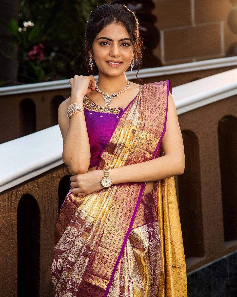 Happy Makar Sankranti 🌸
May this sankranti brings joy and laughter to your life and shower you all with everything you guys have wished for❤️