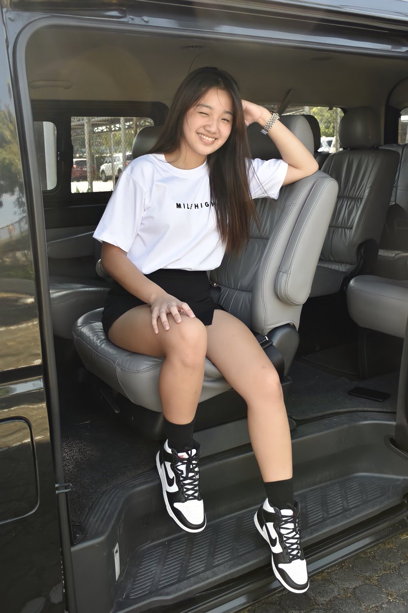 milehighcl's tweet photo. Tell a Friend Now! ✨

Mile High® “Minimalista” Version 2.0

(WHITE COLORWAY)

₱449 / Sizes: S-XXL

ON-HAND!

No Cancellation of Orders! 10% Discount to the First 10 Buyers! 💥

In Frame: @ysarellosa 

#MileHigh
#WearYourSuccess https://t.co/weCoEgI5lS
