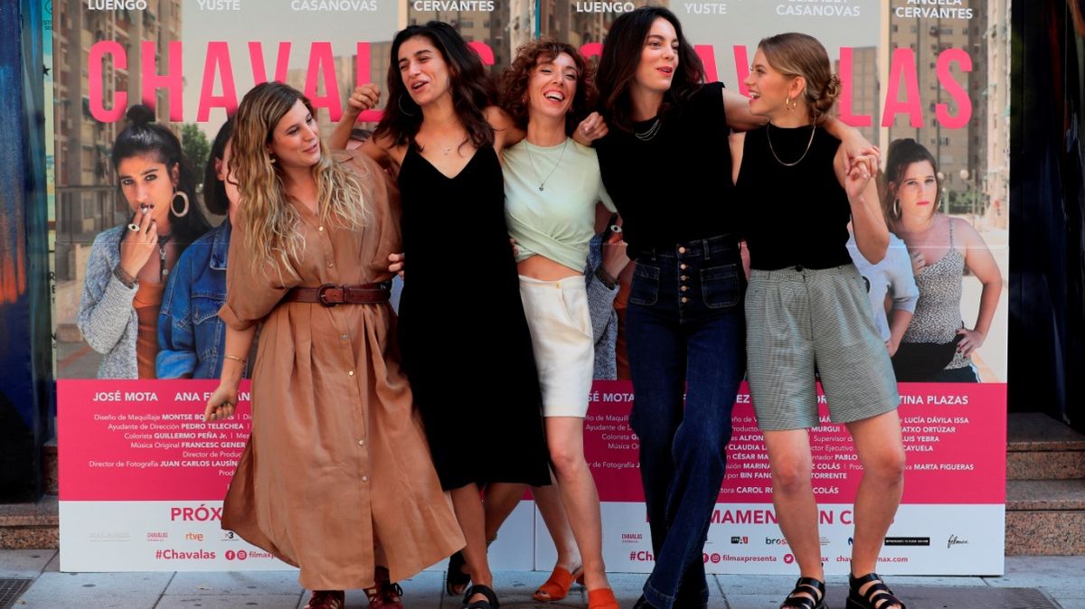 📀 ‘Chavalas’ de <a href="/ohcaroloh/">Carol Rodríguez Colás</a> y producida por #MartaFigueras, ya está en formato DVD.
✨ Protagonizada por <a href="/vickyluengo/">Victoria Luengo</a>, <a href="/ElisabetCT/">Elisabet Casanovas</a>, <a href="/CarolinaYuste_O/">杭州约炮/绍兴约炮/宁波约炮/上海约炮/南京约炮/无锡约炮/三亚约炮/海口约炮/嘉兴约炮/南通约炮</a> y Ángela Cervantes, se alzó con el Premio del Público en el <a href="/festivalmalaga/">Festival de Málaga</a>
cimamujerescineastas.es/chavalas-de-ca…

#CIMa #MásMujeres