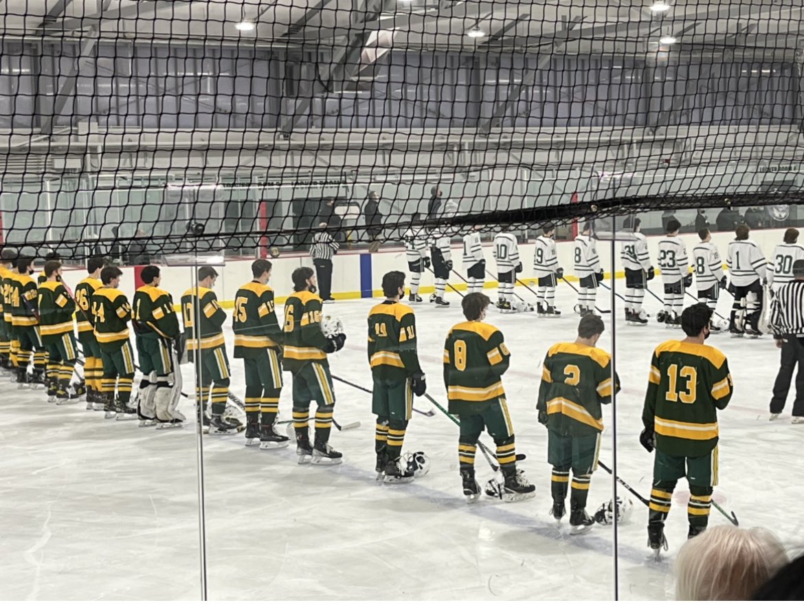 Come out and cheer on the boys as they take on Archbishop Williams tonight at 5:30pm at the Sportsplex in Canton. Go KP! 💚💛🏒