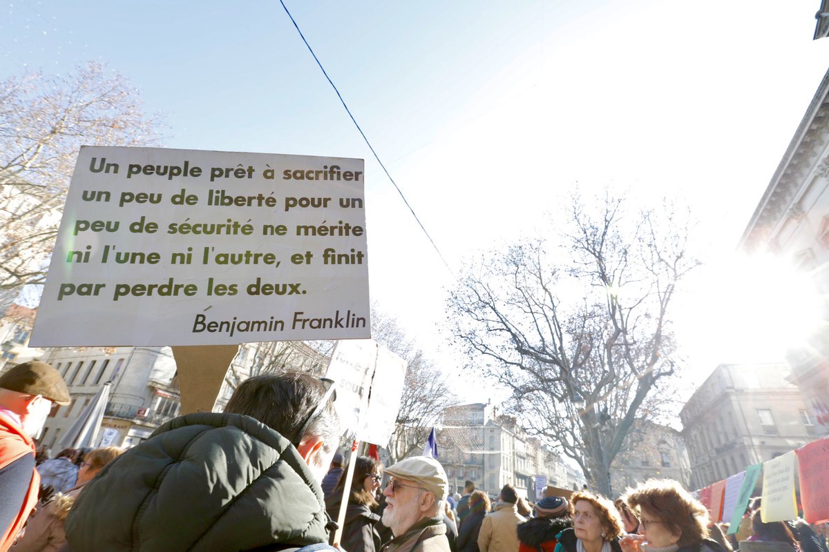 #Avignon #manifestation15janvier  #liberté #PasseVaccinal